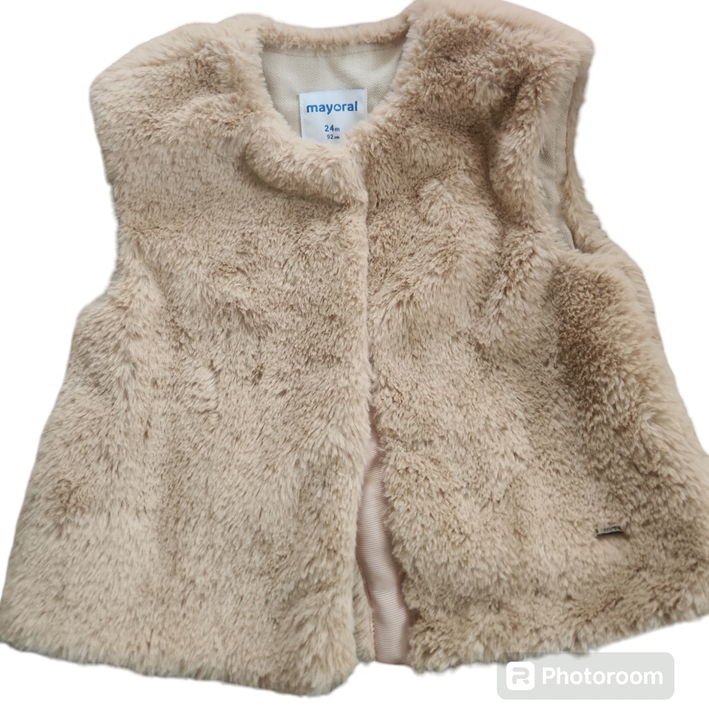 Beige Faux fur kids unisex vest 24 months
